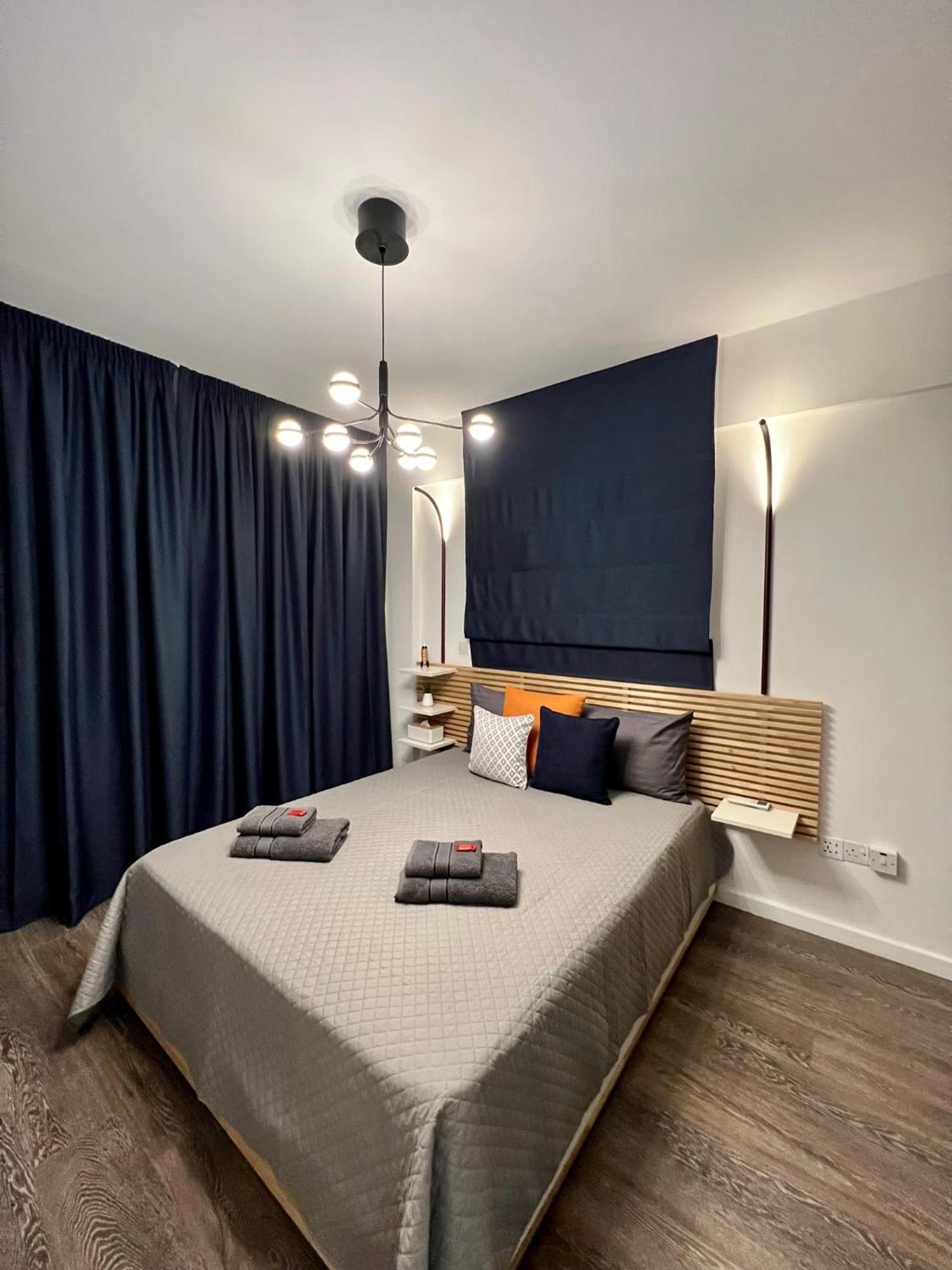 Fat Cow Apartments Larnaca Extérieur photo